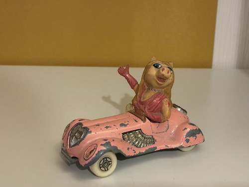 Vintage 1979 corgi muppets - corgi,