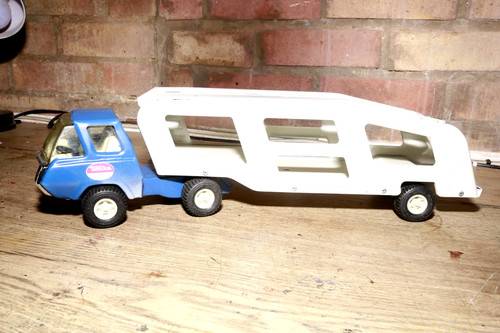 Vintage tonka car transporter - car,