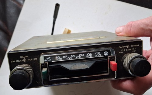 Vintage pye 2256 car radio - pye,