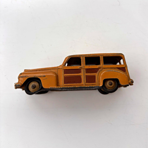 Dinky toys plymouth - plymouth, car