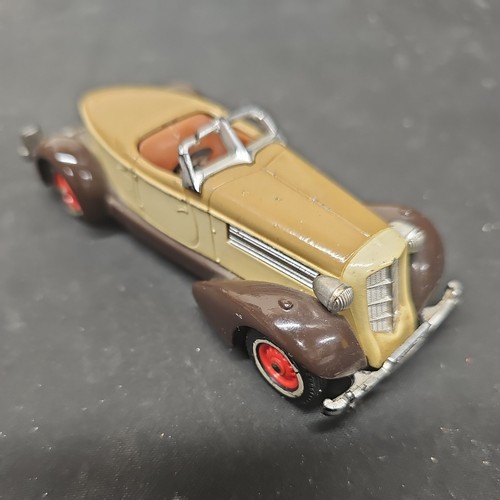 Matchbox 1935 auburn 851 - matchbox,