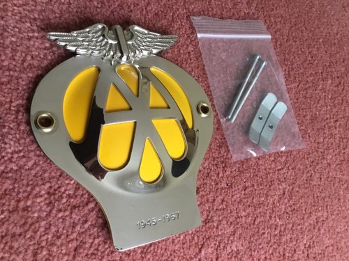 Vintage car badge aa - ,