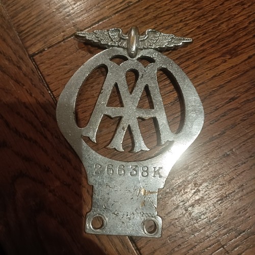 Vintage car badge - vintage, badge.