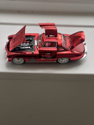 Mercedes benz 300 diecast - benz, sl